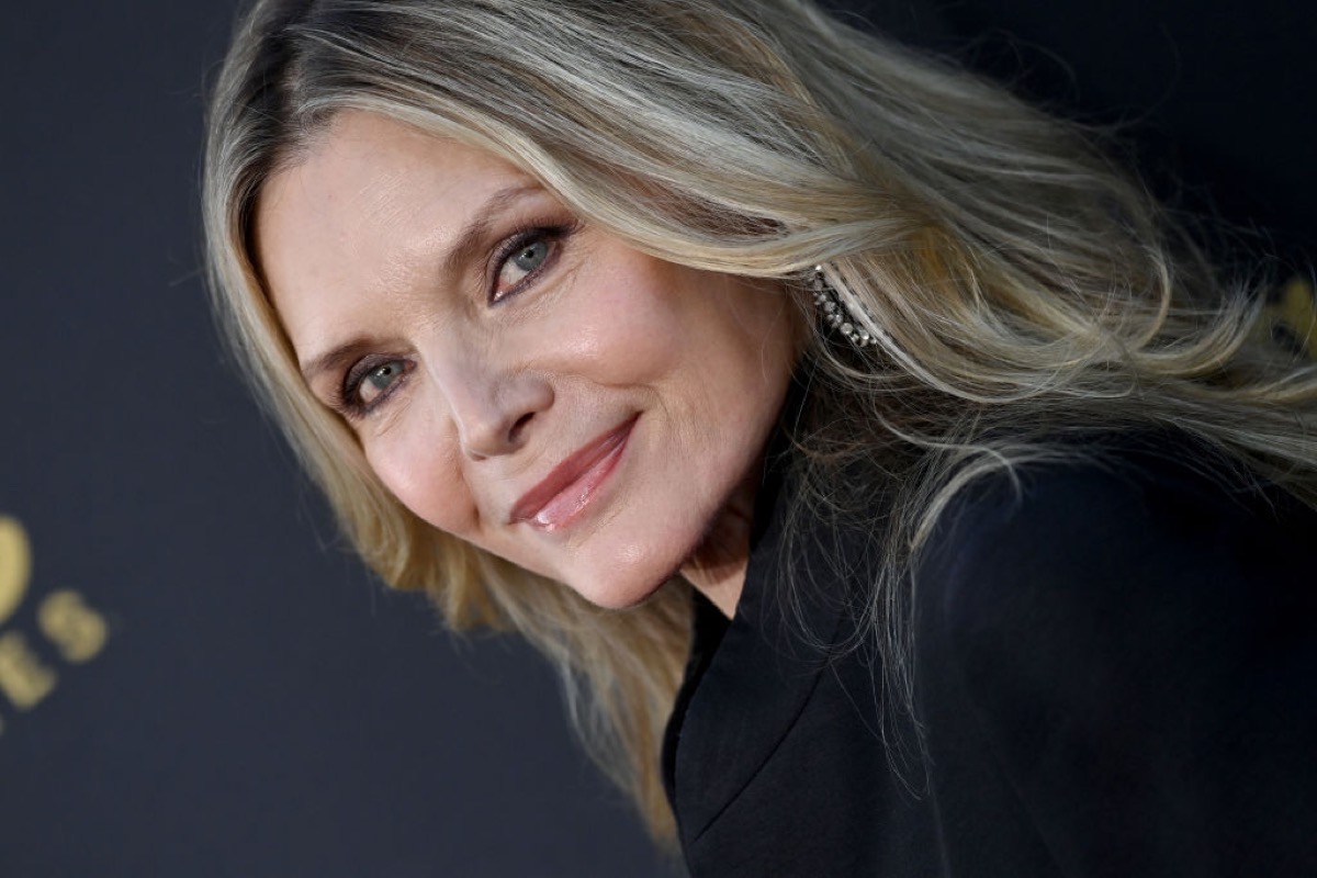 Michelle Pfeiffer photo op closeup.