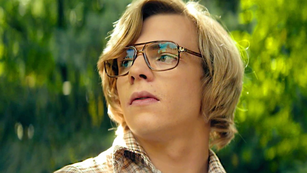 A close up of Ross Lynch as Jeffrey Dahmer in My Friend Dahmer.