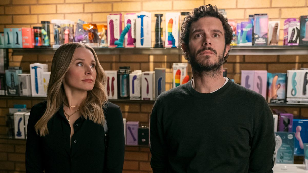 Kristen Bell as Joanne and Adam Brody as Noah shop for a sex toy in Nobody Wants This