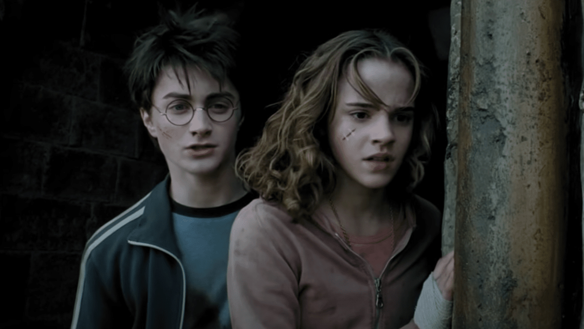 Daniel Radcliffe and Emma Watson in Harry Potter and the Prisoner of Azkaban