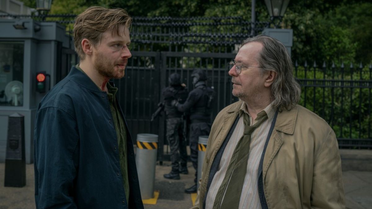 Jack Lowden as River Cartwright and Gary Oldman as Jackson Lamb in Slow Horses