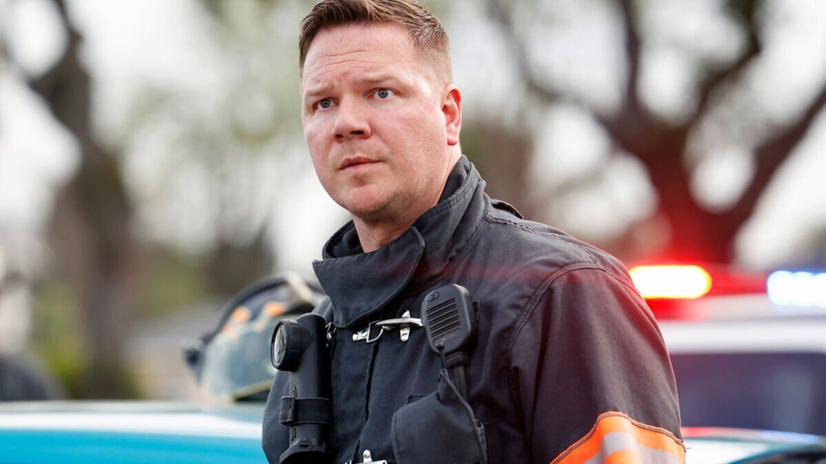 Jim Parrack as Judd in '911 Lone Star'