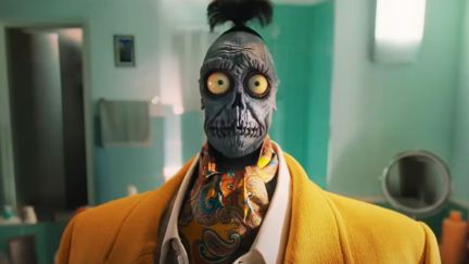 Bob dons a yellow suit in a promo for Tim Burton's 'Beetlejuice, Beetlejuice'