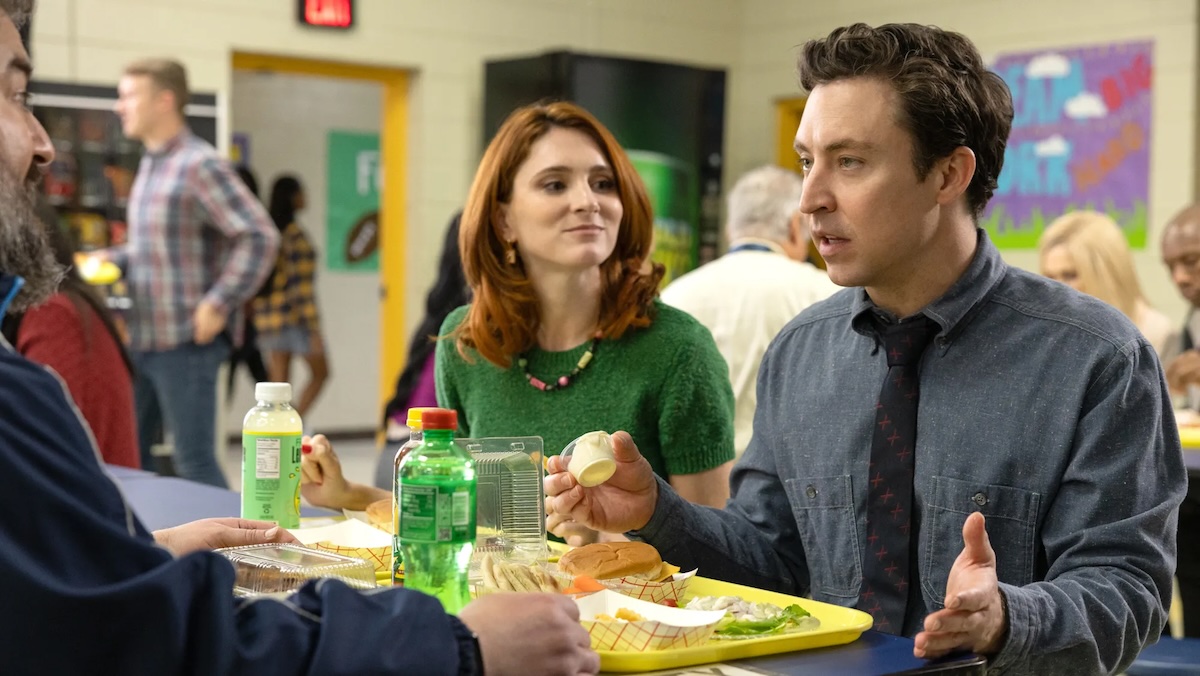 The teachers from 'English Teacher' eating lunch