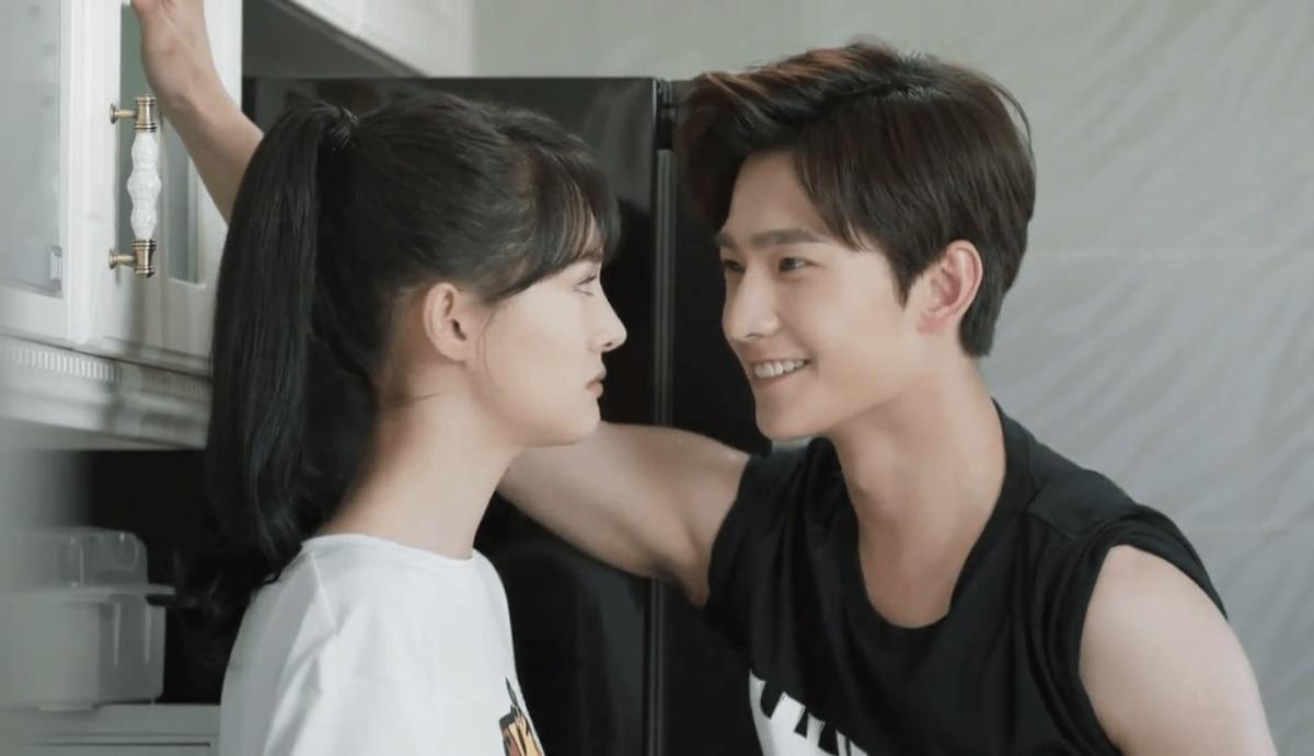 Bei Weiwi and Xiao Nai from 'Love O2O'