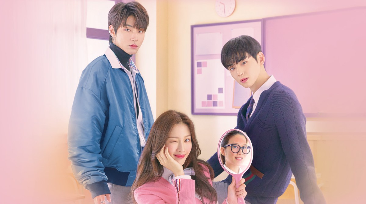 L-R: Han Seo Jun (Hwang In Yeop), Lim Ju Kyung (Moon Ka Young), and Lee Su Ho (Cha Eun Woo) from True Beauty