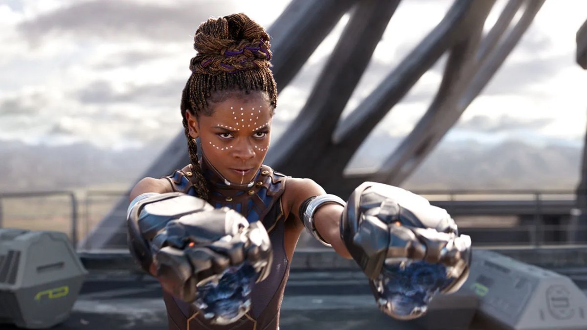 Shuri wielding her gauntlets in Black Panther