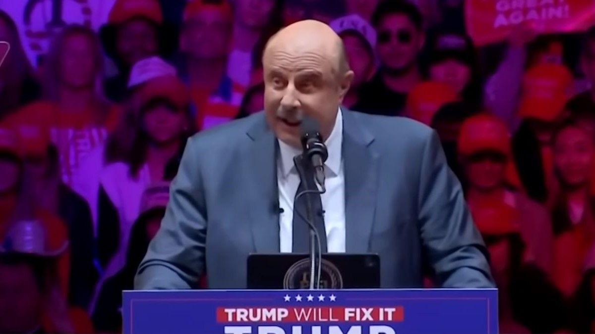 Dr, Phil at Madison Square Garden supports Donald Trump for 2024