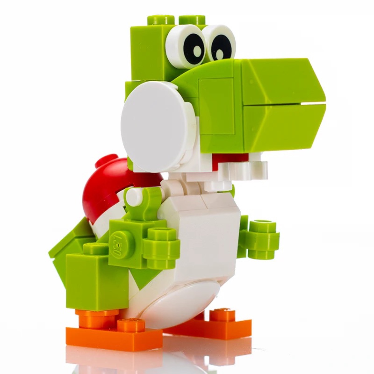 A Friendly Green Dino custom LEGO set that looks suspiciously like Yoshi