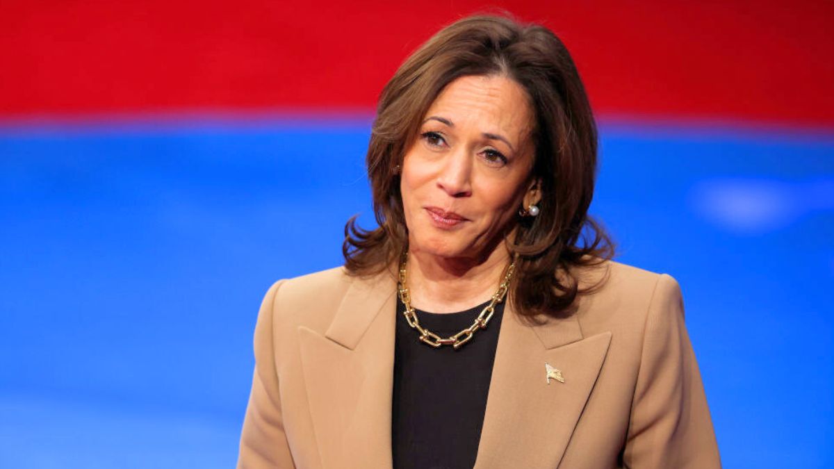 LAS VEGAS, NEVADA - OCTOBER 10: Democratic presidential nominee, U.S. Vice President Kamala Harris, takes a question from a member of the audience during a Univision town hall at the Cox Pavilion at UNLV on October 10, 2024 in Las Vegas, Nevada. With 25 days to go before election day, Vice President Harris participated in the Univision town hall before heading to Phoenix for a campaign event. (Photo by Justin Sullivan/Getty Images)