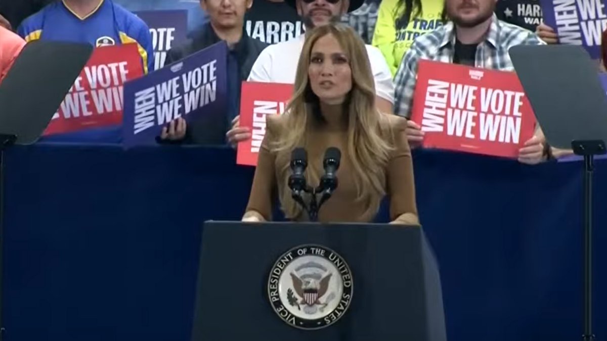 Jennifer Lopez speaks at Kamala Harris rally