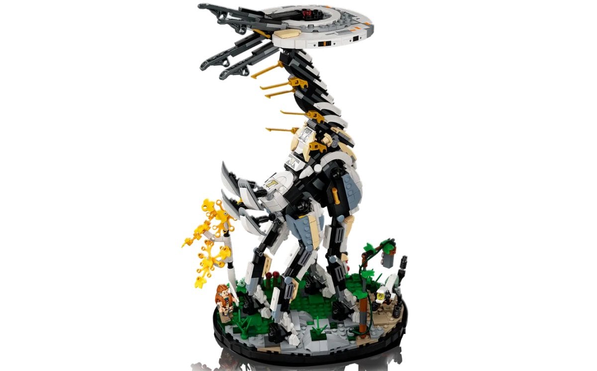 LEGO Tallneck with Aloy minifigure