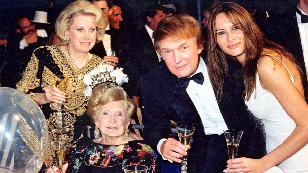 Portrait of members the Trump family as pose together during an event at the Mar-a-Lago estate, Palm Beach, Florida, 1999. Pictured are, from left, sister banker Elizabeth Trump Grau, mother Mary Trump (1912 - 2000), son real estate developer Donald Trump, and the latter's girlfriend, model Melania Knauss (later Trump). (Photo by Davidoff Studios/Getty Images)