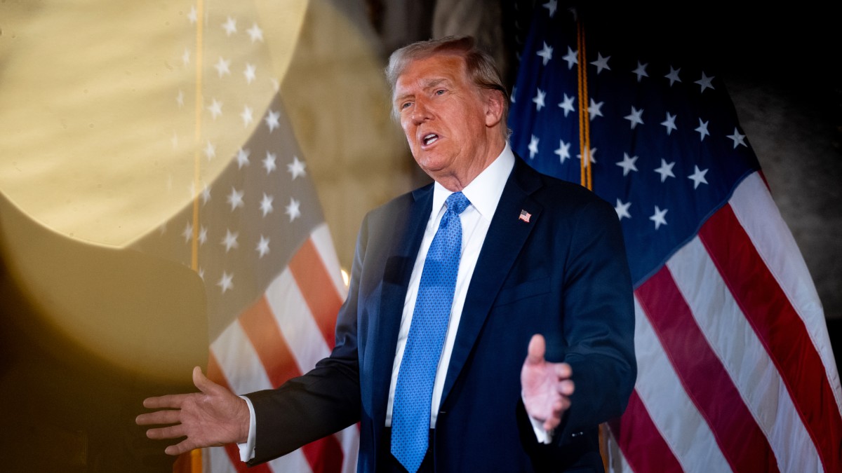 Donald Trump speaks at a press conference in Mar-a-Lago