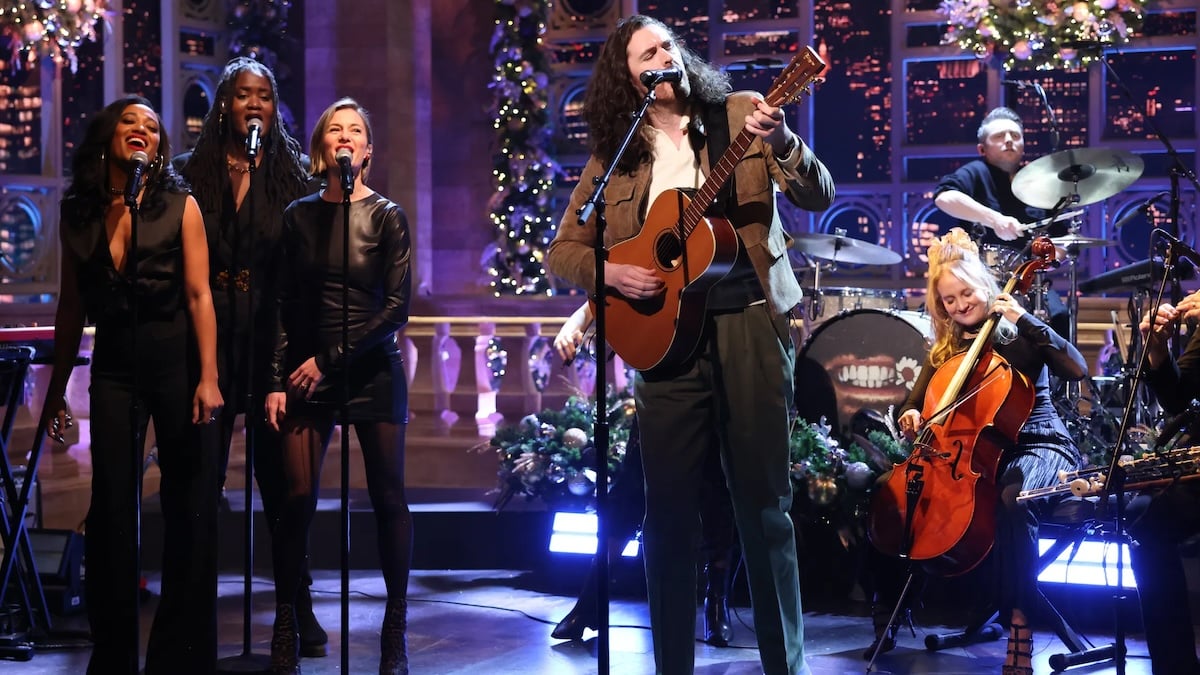 Hozier singing on stage at SNL