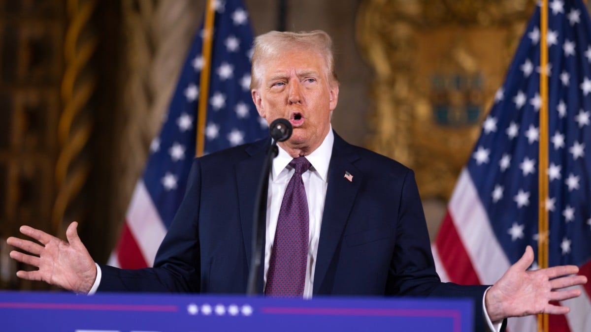 Donald Trump speaks at a Mar-a-Lago press conference on January 7