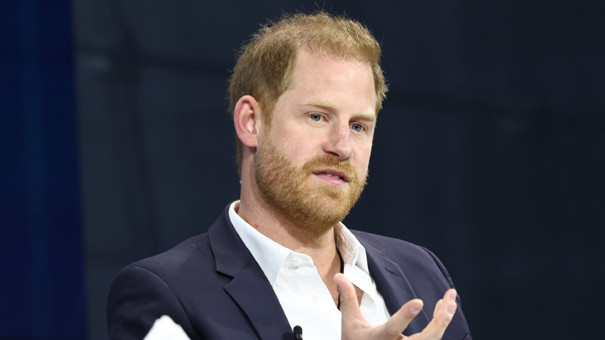 'The Sun' owner forced to apologize and pay Prince Harry 'substantial' damagesâa win for Princess Dianaâs legacy